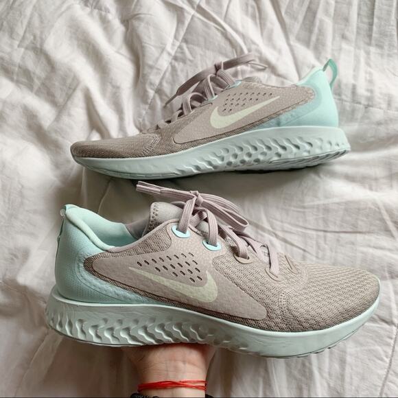 Nike Legend React moon particle pale ivory sneaker - Picture 1 of 9